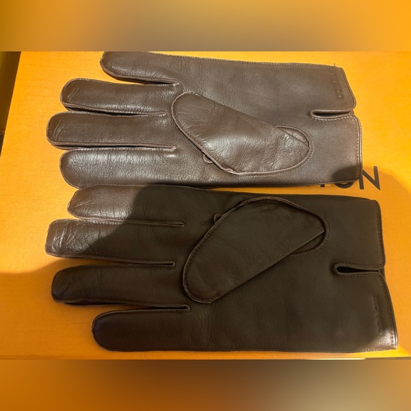 Coach Brown leather gloves - Picture 1 of 7